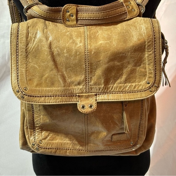 The Sak Ventura Convertible Backpack Distressed Tan Leather Crossbody Bag - Picture 2 of 12